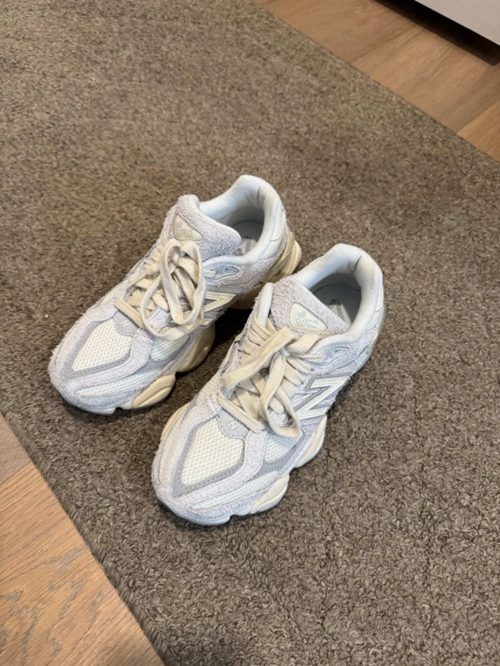 New Balance grey quartz size 5.5 - Picture 2 of 5